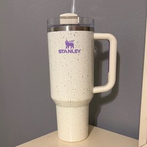 Stanley Purple Logo Cream Speckled Tumbler with Handle